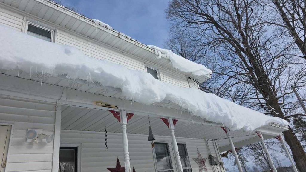 Heavy snow on roof - Schoolcraft County